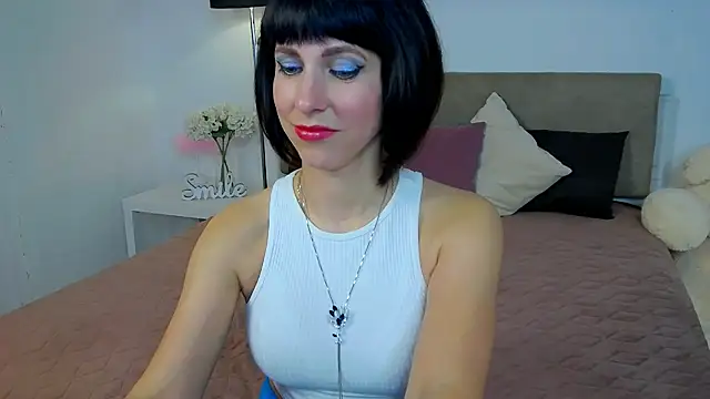 HeidieRaven online show from April 2026 01:41:02 PM