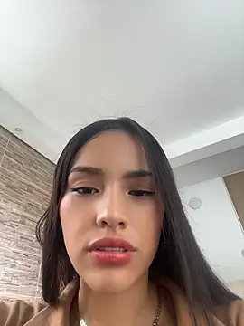 Snapshot of Mia-villalobos chatting on May 2026 02:03:01 PM Mia-villalobos online show from May 2026 02:03:01 PM