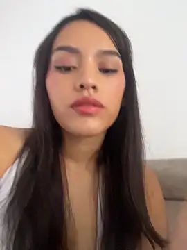 Snapshot of Mia-villalobos chatting on June 2026 03:40:01 PM Mia-villalobos online show from June 2026 03:40:01 PM