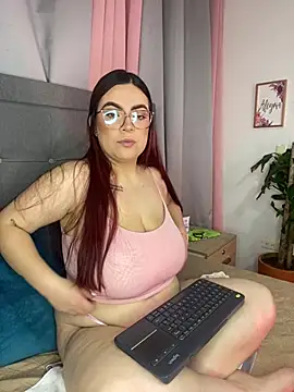 Kiara noirr online show from March 2026 11:39:02 AM