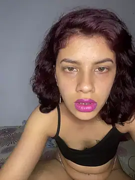 Snapshot of MommySexxy23 chatting on May 2026 05:51:02 PM MommySexxy23 online show from May 2026 05:51:02 PM