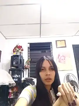 Snapshot of BiancaRoyale chatting on May 2026 08:23:01 AM BiancaRoyale online show from May 2026 08:23:01 AM