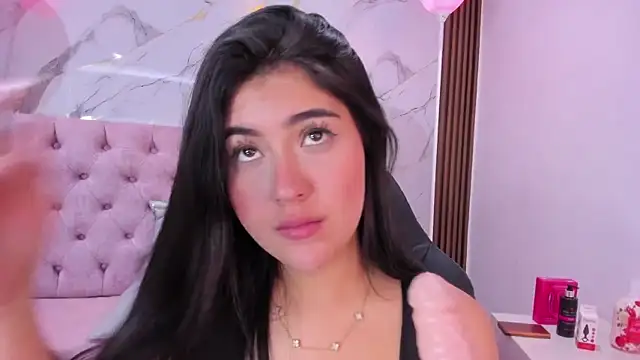 Snapshot of AbrilQuintana_ chatting on May 2026 04:04:02 PM AbrilQuintana online show from May 2026 04:04:02 PM