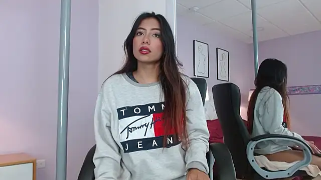 Cataleyaa23 online show from March 2026 07:24:02 PM