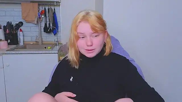 Snapshot of soft_focus chatting on May 2026 04:51:01 AM soft focus online show from May 2026 04:51:01 AM