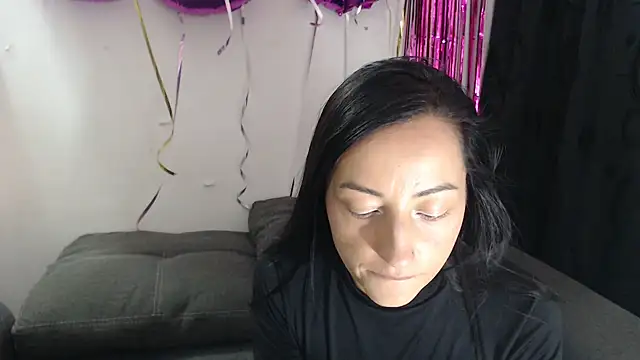 Snapshot of Meeegan_lov chatting on July 2026 04:31:01 AM Meeegan lov online show from July 2026 04:31:01 AM