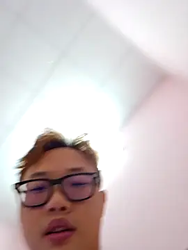 Hurrin22 online show from April 2026 04:26:01 PM