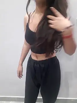 Tanu688 online show from April 2026 04:50:02 PM