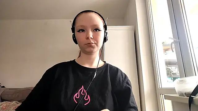 velyraxis online show from March 2026 12:00:01 PM