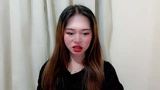 Snapshot of Seductive_sophie chatting on July 2026 06:22:02 AM Seductive sophie online show from July 2026 06:22:02 AM