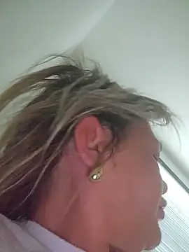 CarmenCapricorn online show from March 2026 07:47:02 AM