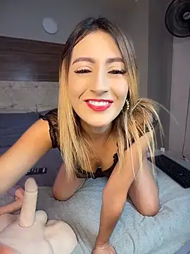 Snapshot of Emma_Reyes chatting on June 2026 03:49:02 PM Emma Reyes online show from June 2026 03:49:02 PM