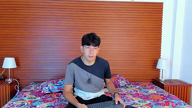 peakk twiinns online show from April 2026 11:15:01 AM