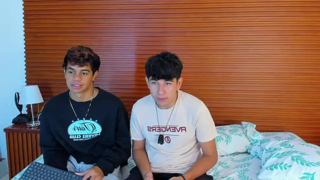 peakk twiinns online show from April 2026 11:23:01 AM