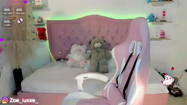 Zoe Luxxe  online show from March 2026 09:10:02 PM