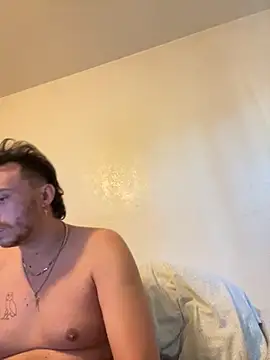 TallHungandCloudy69 online show from March 2026 01:31:02 AM