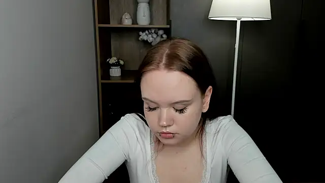 LeahAllsop online show from March 2026 08:42:02 AM