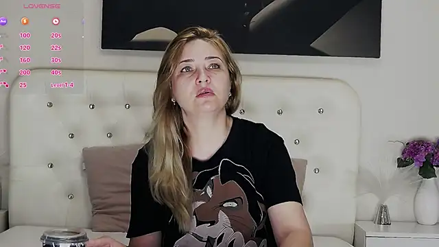 MellanieBliss online show from April 2026 04:39:01 AM