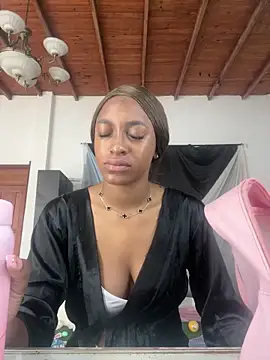 LiaTrainor online show from March 2026 05:18:02 PM