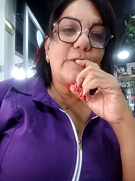 Snapshot of saraladys chatting on April 2026 02:55:02 PM saraladys online show from April 2026 02:55:02 PM
