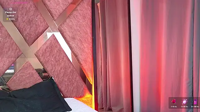 Emma Revees online show from April 2026 03:38:01 AM