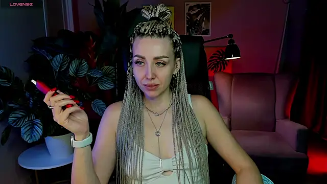 Snapshot of MonicaRiley chatting on June 2026 04:30:02 PM MonicaRiley online show from June 2026 04:30:02 PM