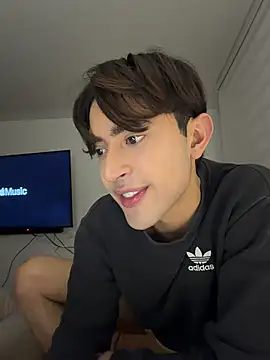 MatthewMoore  online show from April 2026 02:59:02 AM