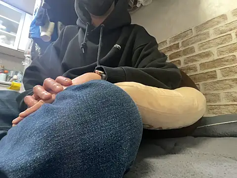 moon blue199x online show from March 2026 02:11:02 PM