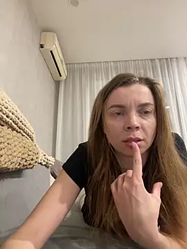 Luna2547 online show from March 2026 08:46:02 PM