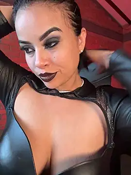 Snapshot of AriannaSmyth chatting on April 2026 10:14:02 PM AriannaSmyth online show from April 2026 10:14:02 PM