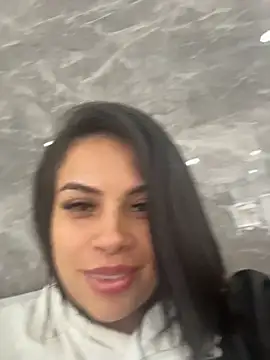 Snapshot of AriannaSmyth chatting on May 2026 04:04:01 PM AriannaSmyth online show from May 2026 04:04:01 PM