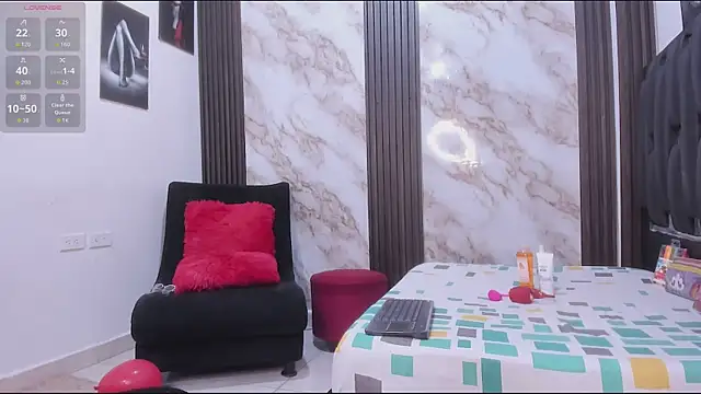 Nina vegas online show from April 2026 02:22:01 PM