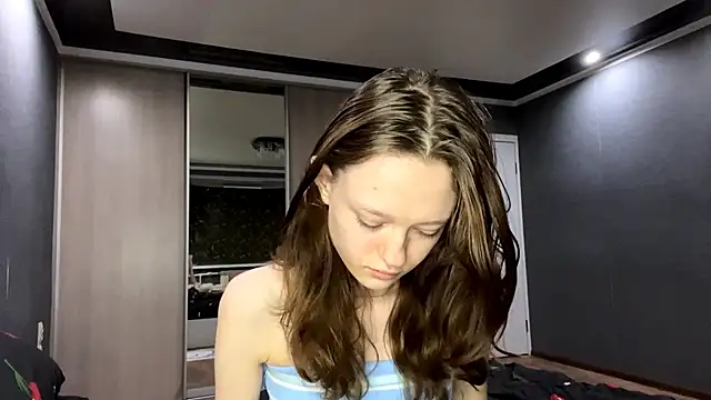 HousedMud online show from April 2026 08:01:02 PM