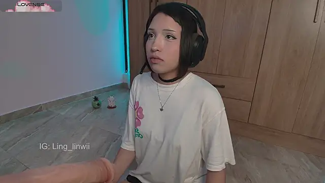 Snapshot of ling_meow chatting on June 2026 03:47:01 PM ling meow online show from June 2026 03:47:01 PM