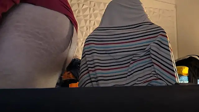 sissy sara ita online show from March 2026 12:06:02 AM