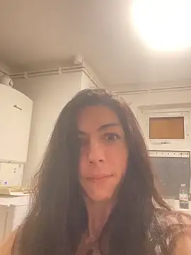 Nikkie925 online show from March 2026 03:06:02 AM