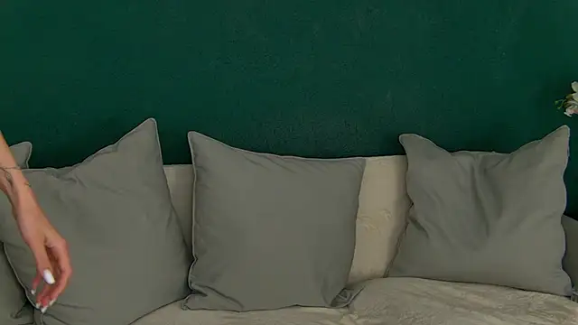 SkinnyNatty online show from March 2026 04:01:01 AM