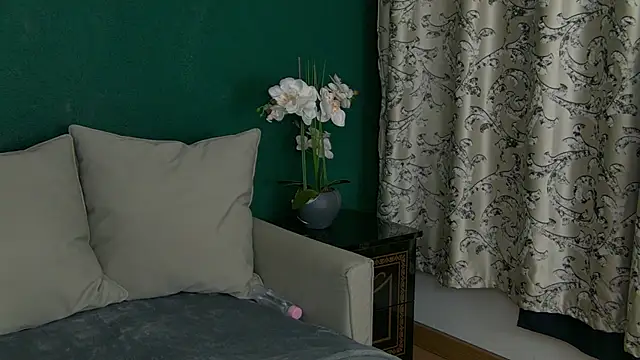 SkinnyNatty online show from April 2026 03:57:02 AM