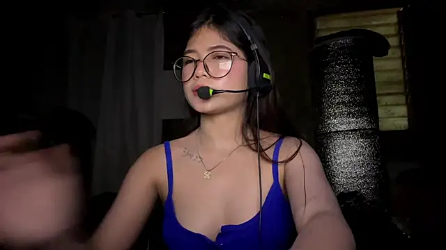 izamonroe online show from March 2026 07:35:02 AM