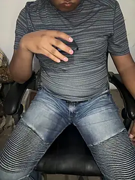 Maquina defuego26 online show from April 2026 07:35:01 AM