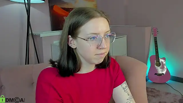 maxinemouse online show from March 2026 12:34:01 PM