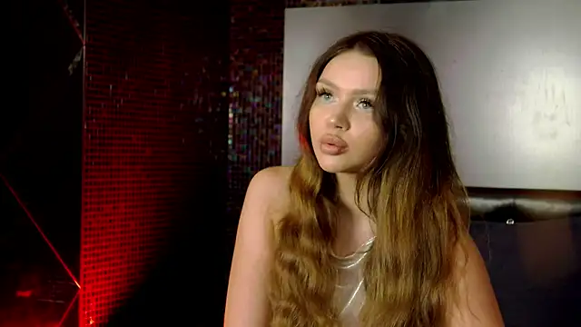 Snapshot of MelanieSutton chatting on July 2026 03:13:01 AM MelanieSutton online show from July 2026 03:13:01 AM