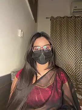 nikki catz online show from April 2026 04:32:01 PM