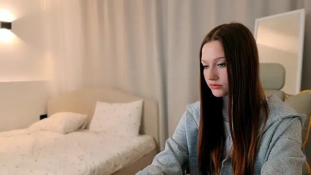 minny stacy online show from March 2026 02:12:01 PM