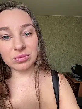 sweetie El online show from April 2026 08:43:01 AM