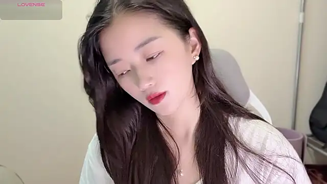 Snapshot of jinxiyao01 chatting on June 2026 02:43:02 AM jinxiyao01 online show from June 2026 02:43:02 AM