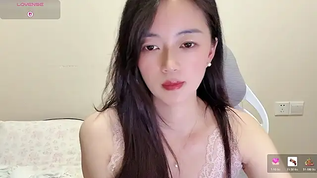 Snapshot of jinxiyao01 chatting on August 2026 02:49:01 PM jinxiyao01 online show from August 2026 02:49:01 PM
