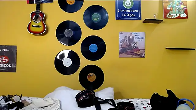 lilithevil32 online show from April 2026 03:15:01 AM