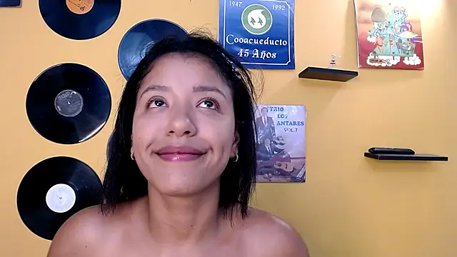 Snapshot of lilithevil32 chatting on May 2026 04:07:02 AM lilithevil32 online show from May 2026 04:07:02 AM