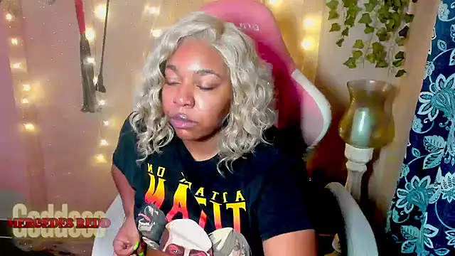 Goddess MercedesRedd online show from June 2026 01:31:01 PM